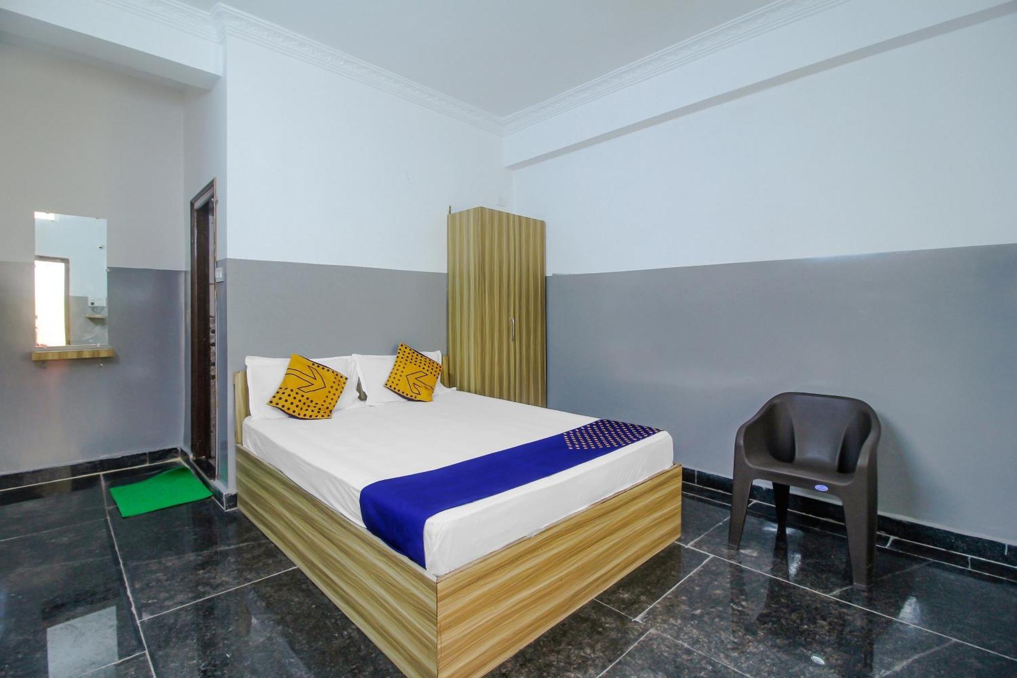 Spot On 81775 Mohit Gokul Lodge New Luxury Room'S Near Secunderabad Railway Station Lālāguda 外观 照片
